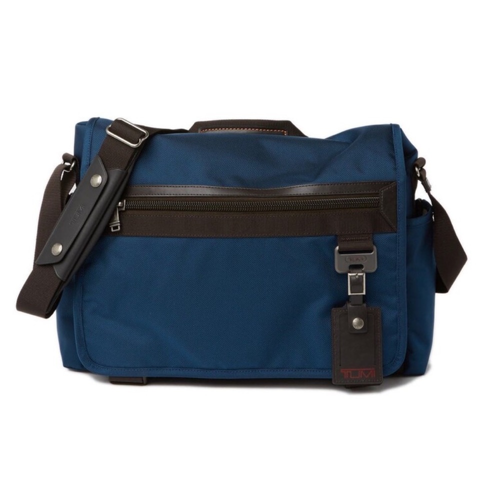 TUMI NORTHLAKE MESSENGER BAG NYLON WITH LEATHER TRIM BALTIC BLUE NWOT